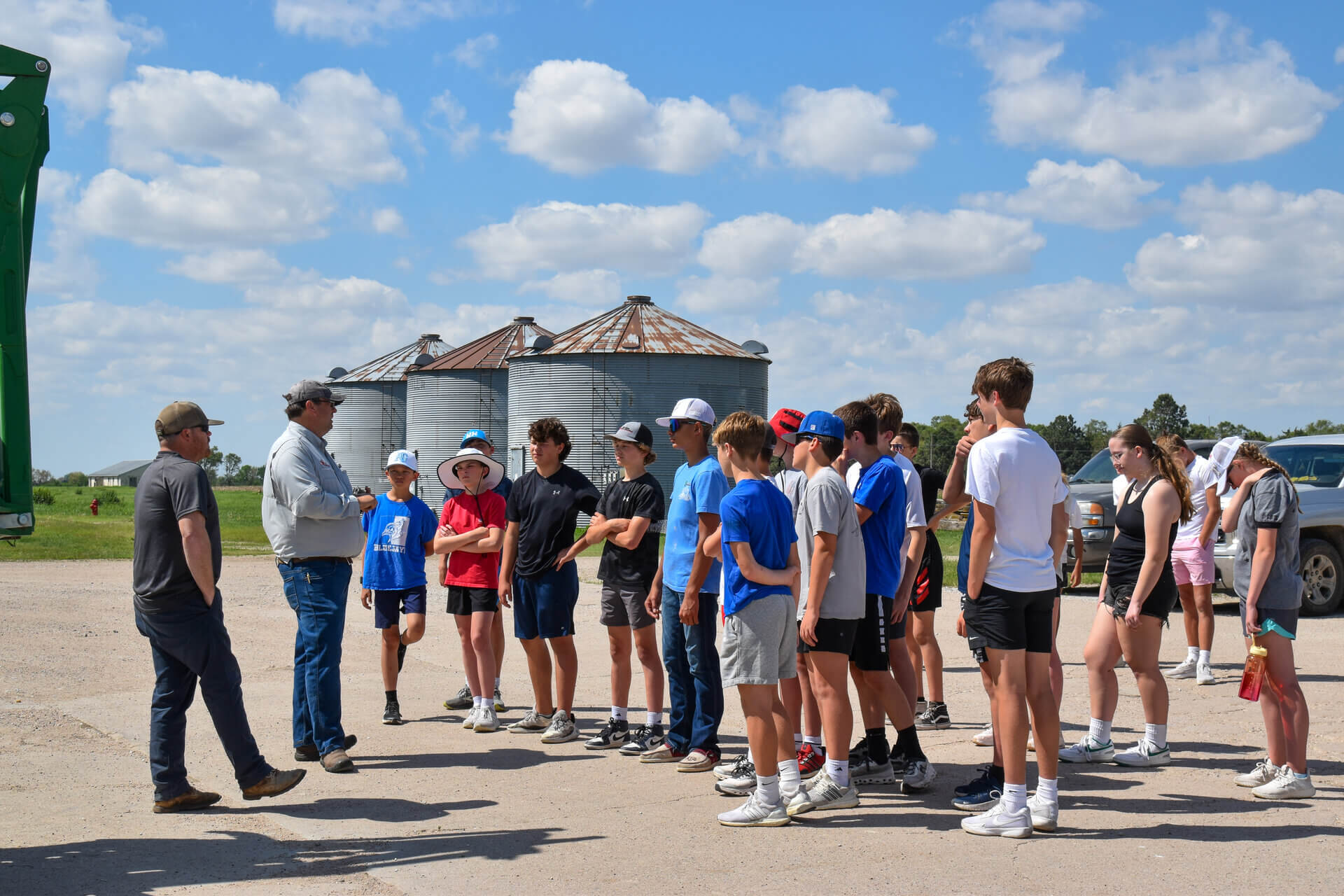 Ashland Greenwood class visit with Aaron Nygren at the water day at the ENREEC Farm Operations area