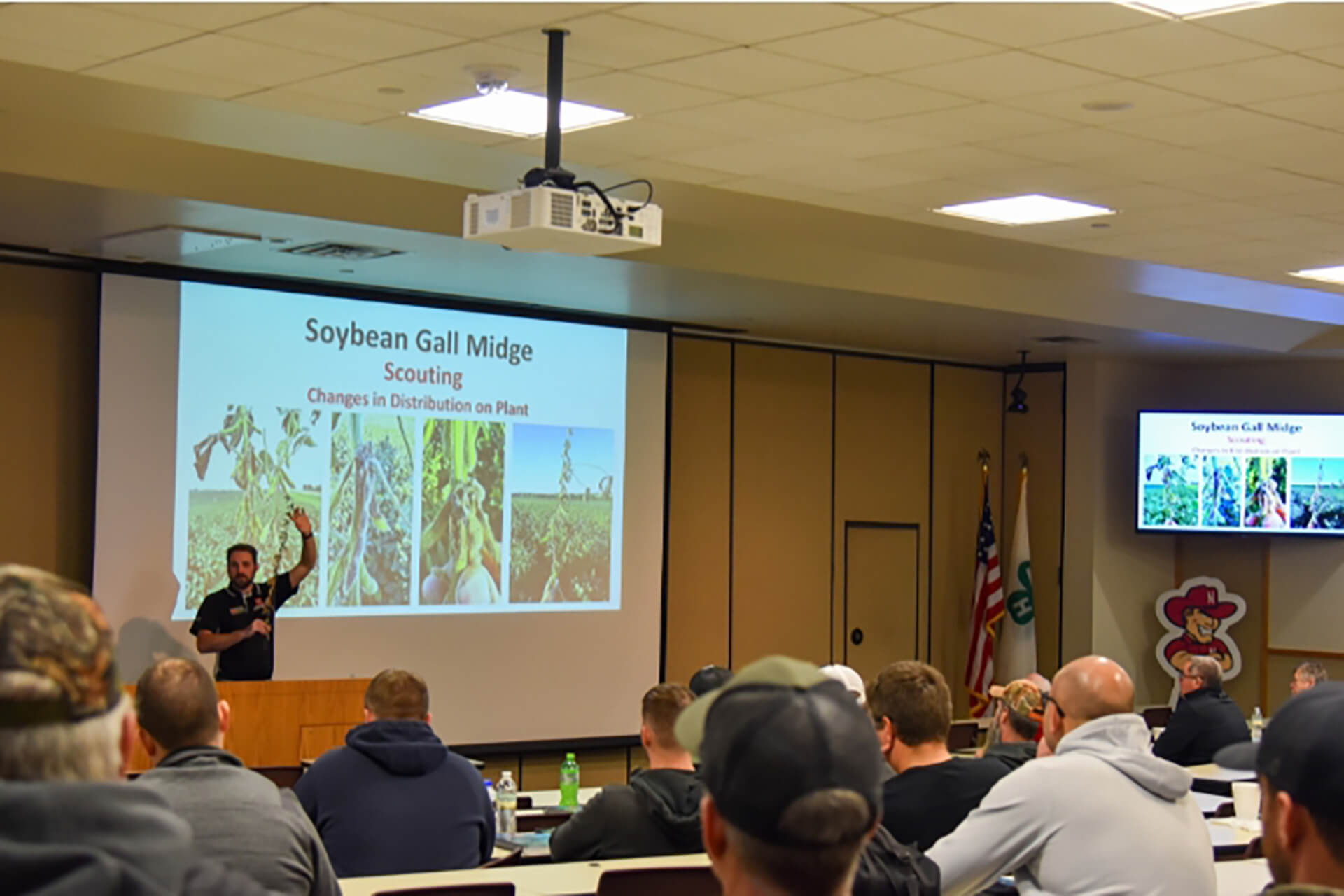 Justin McMechan presenting at the January 2025 Crop Production Clinic