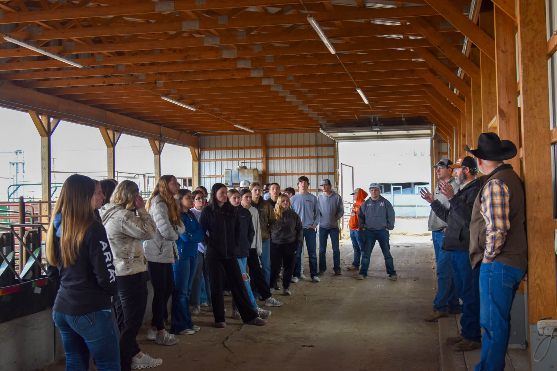 The Tekamah FFA Chapter visited ENREEC to explore the UNL feedlot system on their way to the state FFA competition.